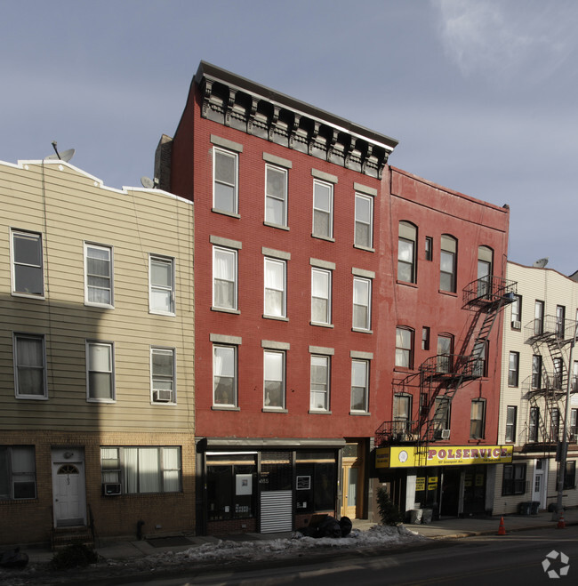 165 Greenpoint Ave, Brooklyn, NY 11222 Apartments - Brooklyn, NY ...