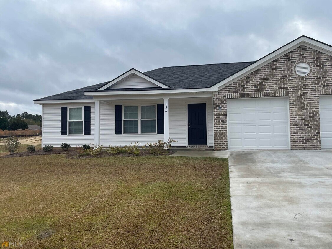 Callaway crossing townhomes hampton ga, Hampton, GA Real Estate & Homes