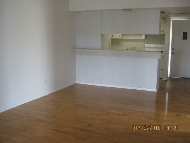 Building Photo - 1830 Robalo Dr