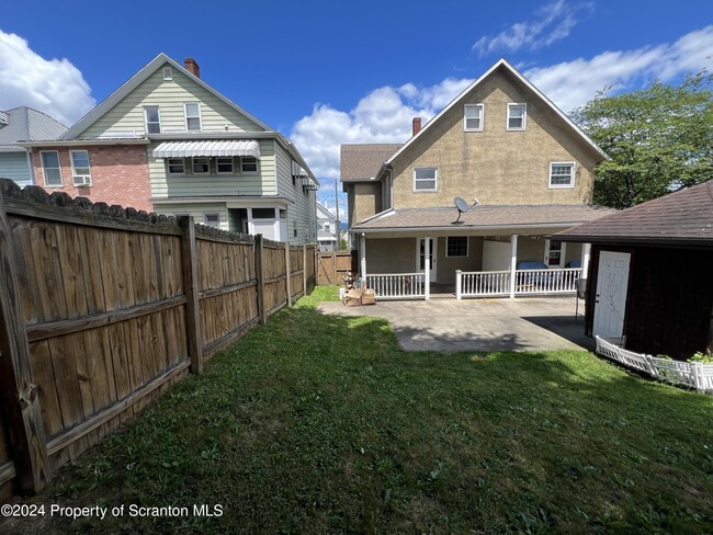 Building Photo - 1201-1203 Bryn Mawr St