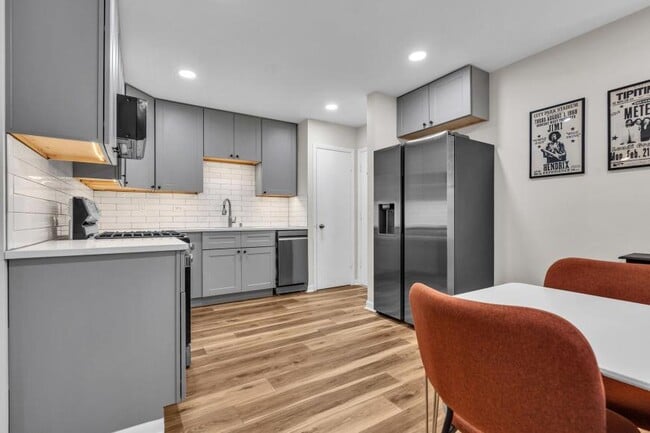 Building Photo - 1 bedroom in Chicago IL 60630