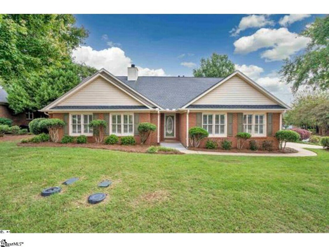 Foto principal - 109 Windstone Dr