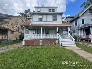 Building Photo - 1056 E 99th St