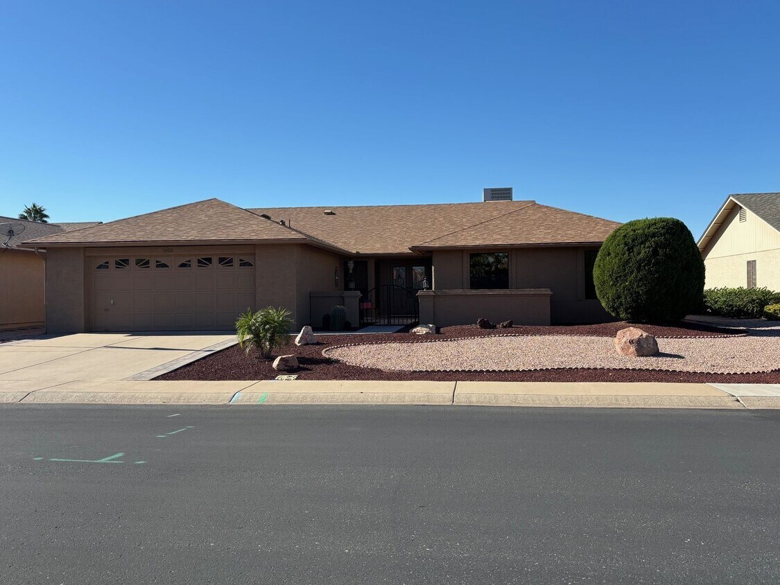 Primary Photo - Welcome to this stunning 3-bedroom, 2-bath...
