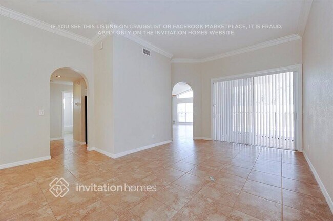 Building Photo - 1800 Wood Haven St