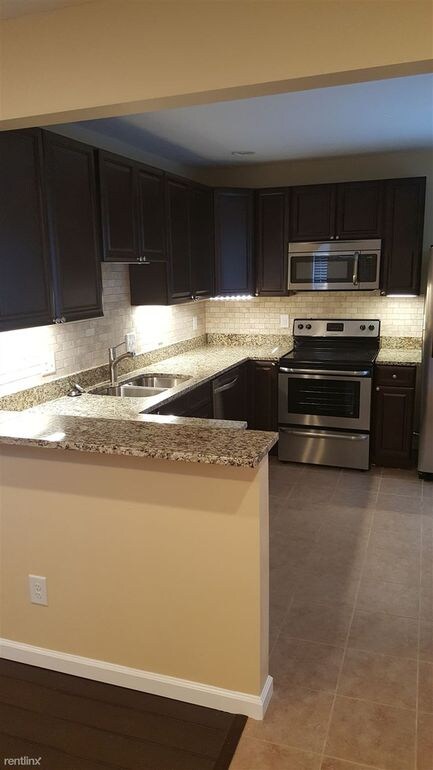 Foto principal - 415 Eldridge Ave