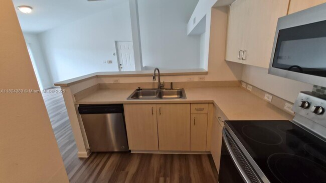 Foto del edificio - 11155 SW 5th Pl