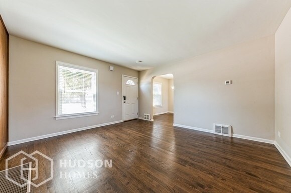 Foto del edificio - 779 S Wolf Rd
