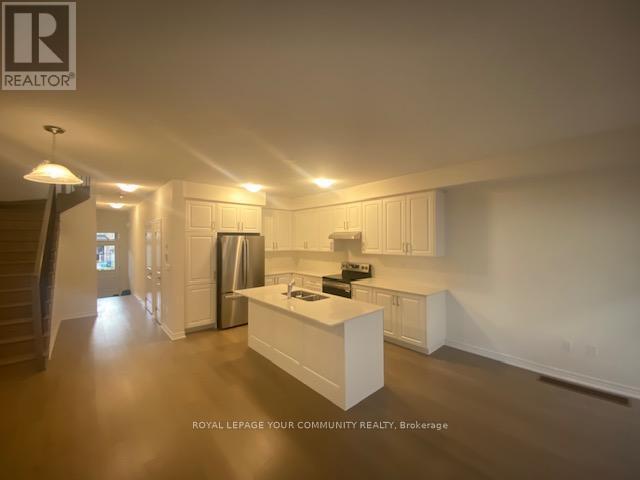 Photo du bâtiment - 92 Phoenix Blvd