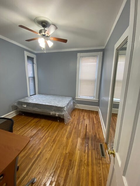 Foto del edificio - 420 Westcott St