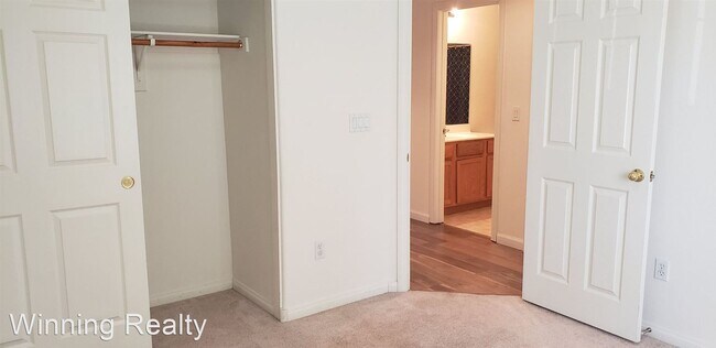 Building Photo - 3 br, 2 bath House - 7572 Holiday Hills St...