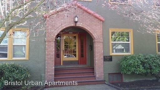 Primary Photo - 3330 SE Gladstone St