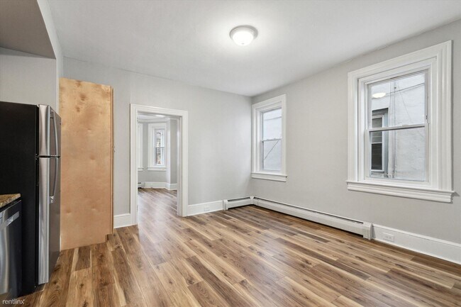 Foto del edificio - 1 br, 1 bath Duplex - 171 S Harrison St Un...
