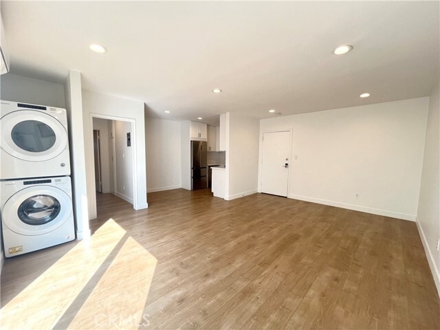 Foto del edificio - 8308 Clinton Ave