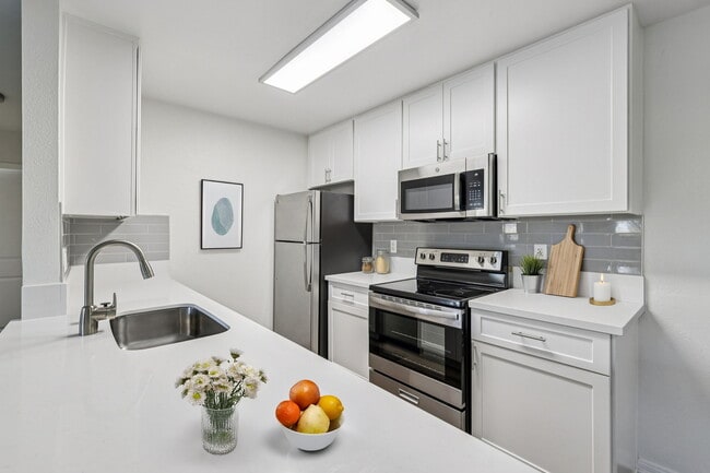 Building Photo - Santa Fe Ranch