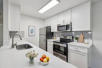 Building Photo - Santa Fe Ranch