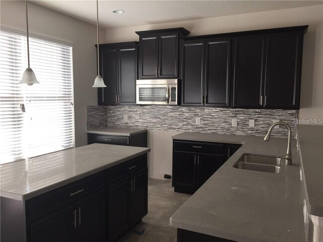 Building Photo - 8410 Iron Mountain Trail