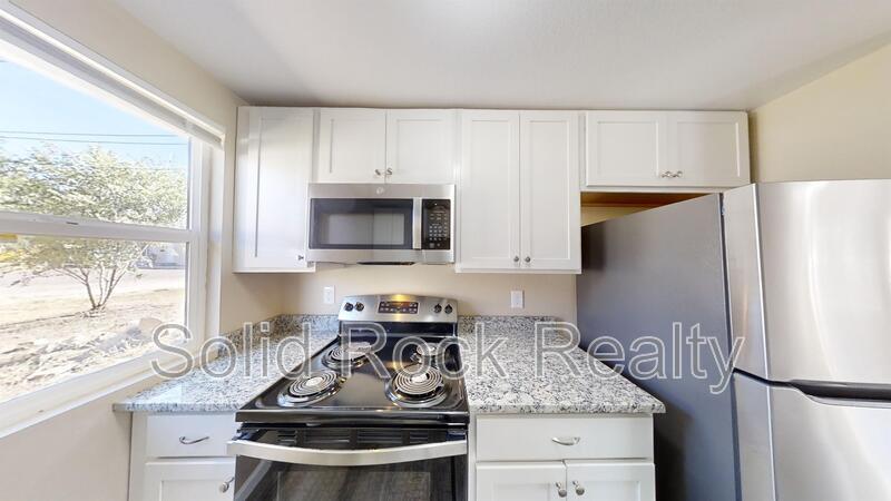 Foto principal - 2405 E St Vrain St