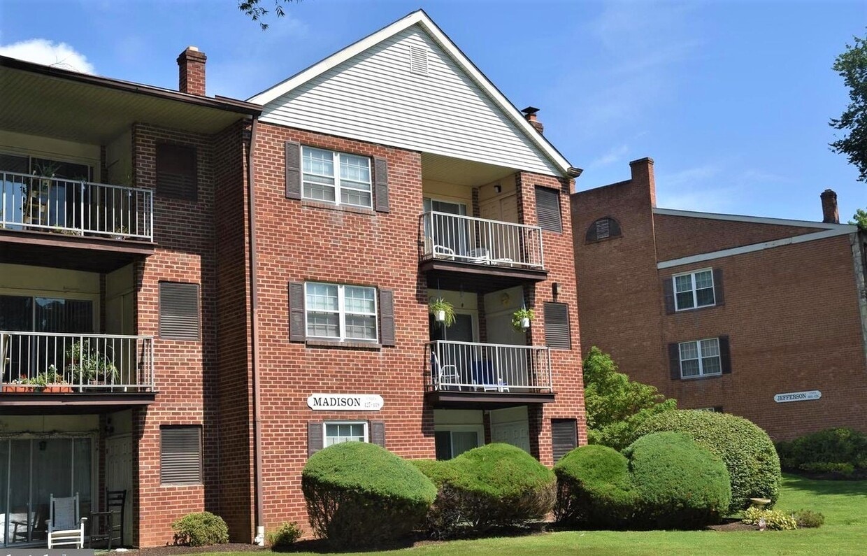 448 Drummers Ln, Wayne, PA 19087 Condo for Rent in Wayne, PA