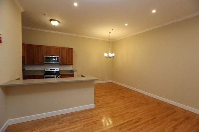 Building Photo - 3322 Buchanan Street 101