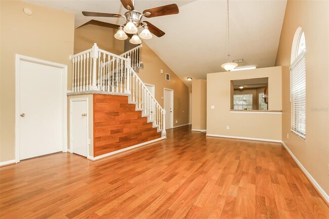 Foto del edificio - 6787 Brittany Chase Ct