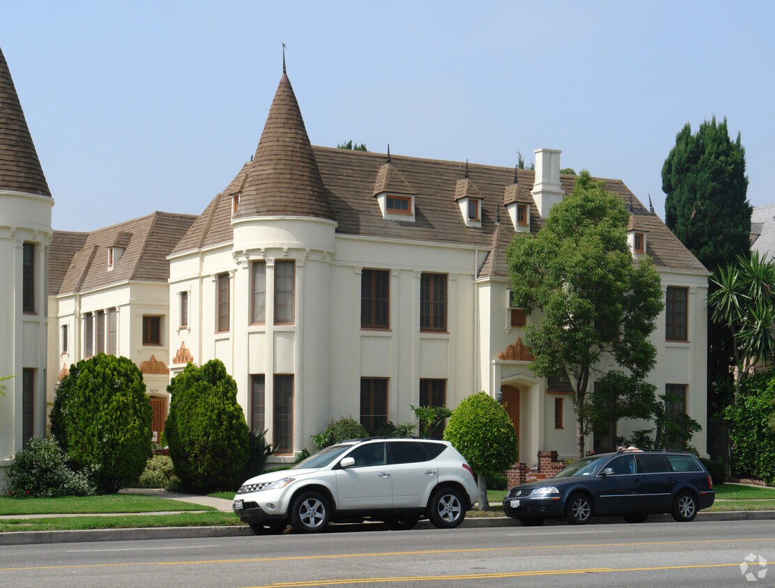 Building Photo - 6452 W Olympic Blvd