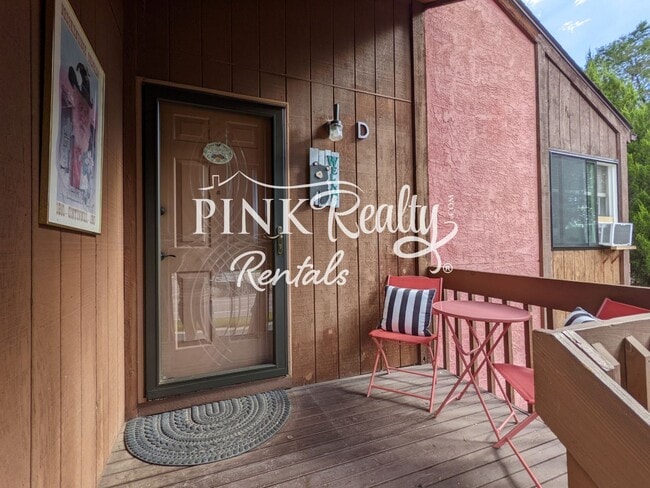 Foto del edificio - 52 El Paso Blvd