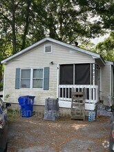 Building Photo - 1921 Quitman St