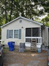 Building Photo - 1921 Quitman St