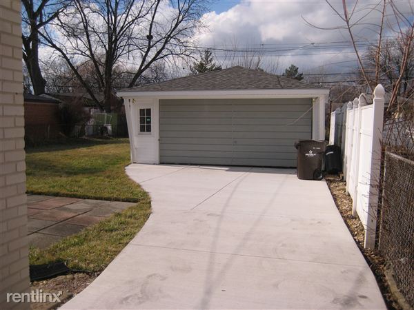 Building Photo - 569 Arcola St