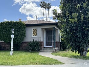 Building Photo - 13900 Burbank Blvd