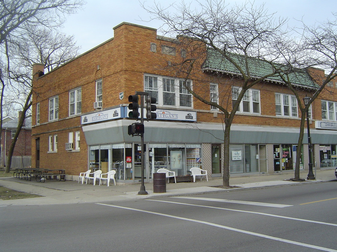 Central Street Evanston Apartments