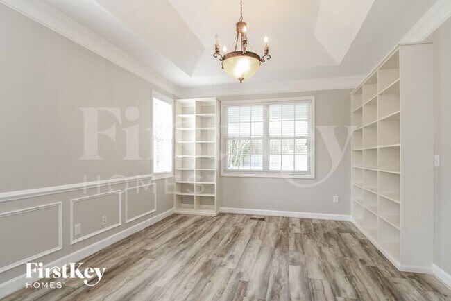 Foto del edificio - 5445 Stone Crossing Dr