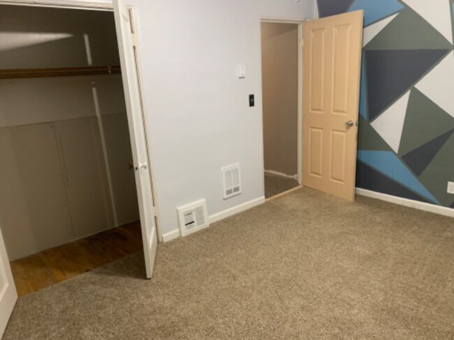 Building Photo - 1807 N Regal St