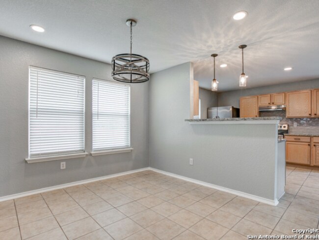Building Photo - Spacious 5BR Home in NW San Antonio | Deck, High Ceilings & Prime Alamo Ranch Location