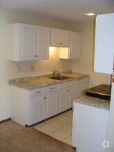 Building Photo - 998 W Beaver Creek Blvd