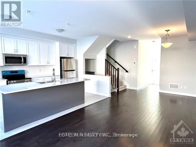 Building Photo - 87 Little Lk Ln