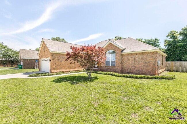 Building Photo - 1212 Willow Bend