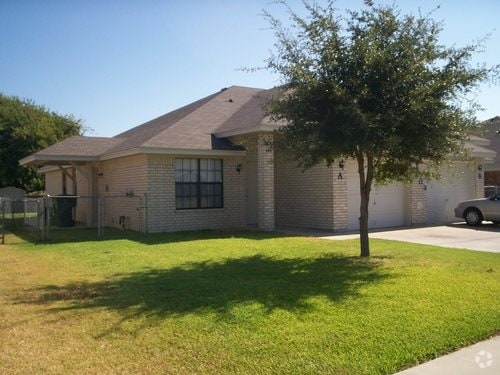 Building Photo - 2103 Agate Dr
