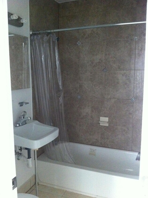 Foto del edificio - 815 7th St