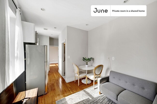 Building Photo - Room in Shared 2 bed/1 bath home