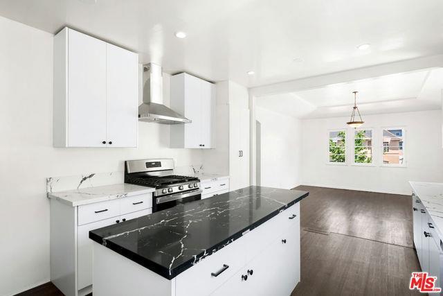 Building Photo - 7926 4th St