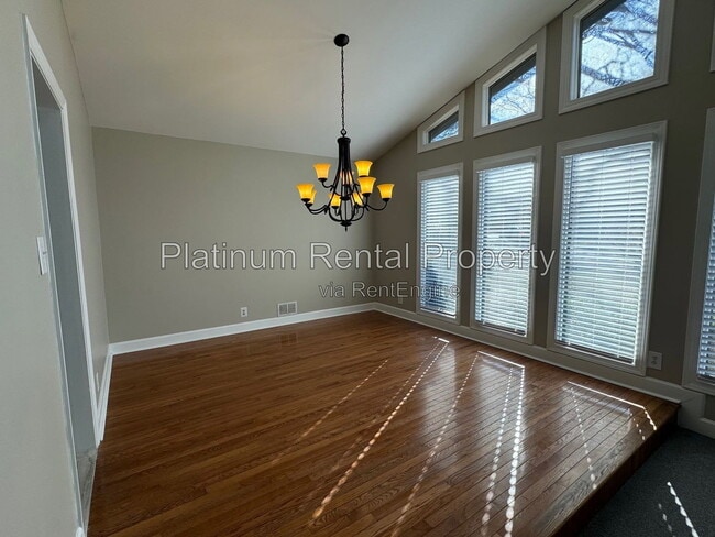Foto del edificio - 3953 Sunflower Way NW