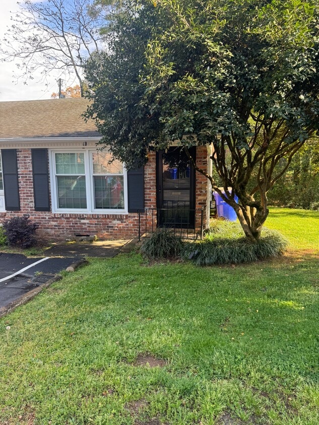 Photo - 608 University Ridge (Greenville, SC)