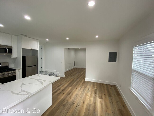 Building Photo - 1 br, 1 bath House - 3109 1/2 Berkeley Circle