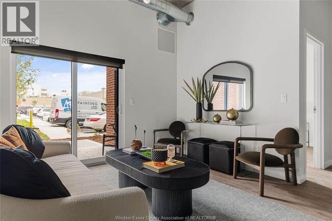 Building Photo - 1370 Argyle Rd