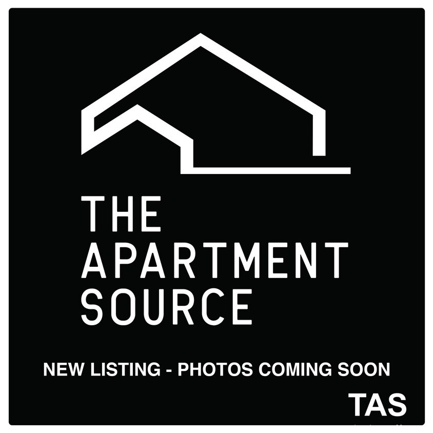 Primary Photo - 451 W Melrose St
