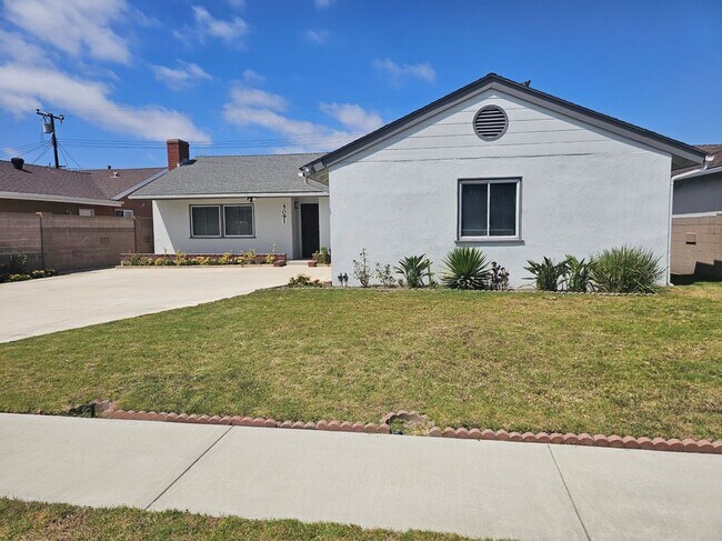 Foto del edificio - 5091 Quail Cir