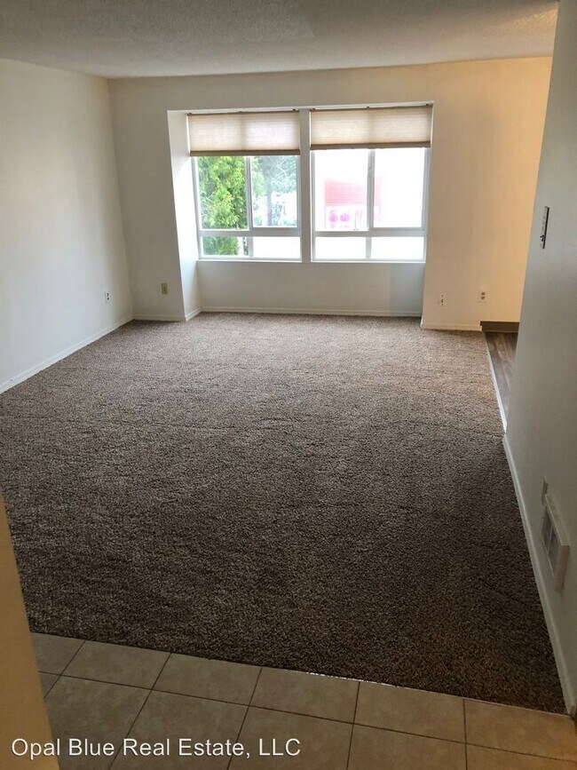 Foto del edificio - 3055 NE 140th St