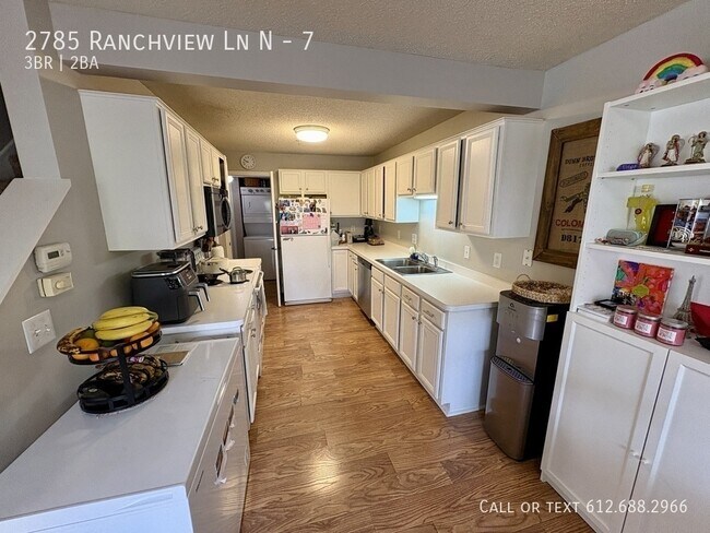 Foto del edificio - 2785 Ranchview Ln N